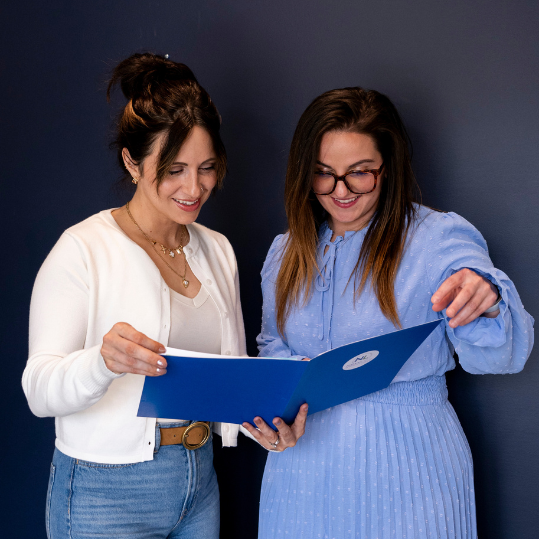 New Life Health - Patient and Clinician reviewing program